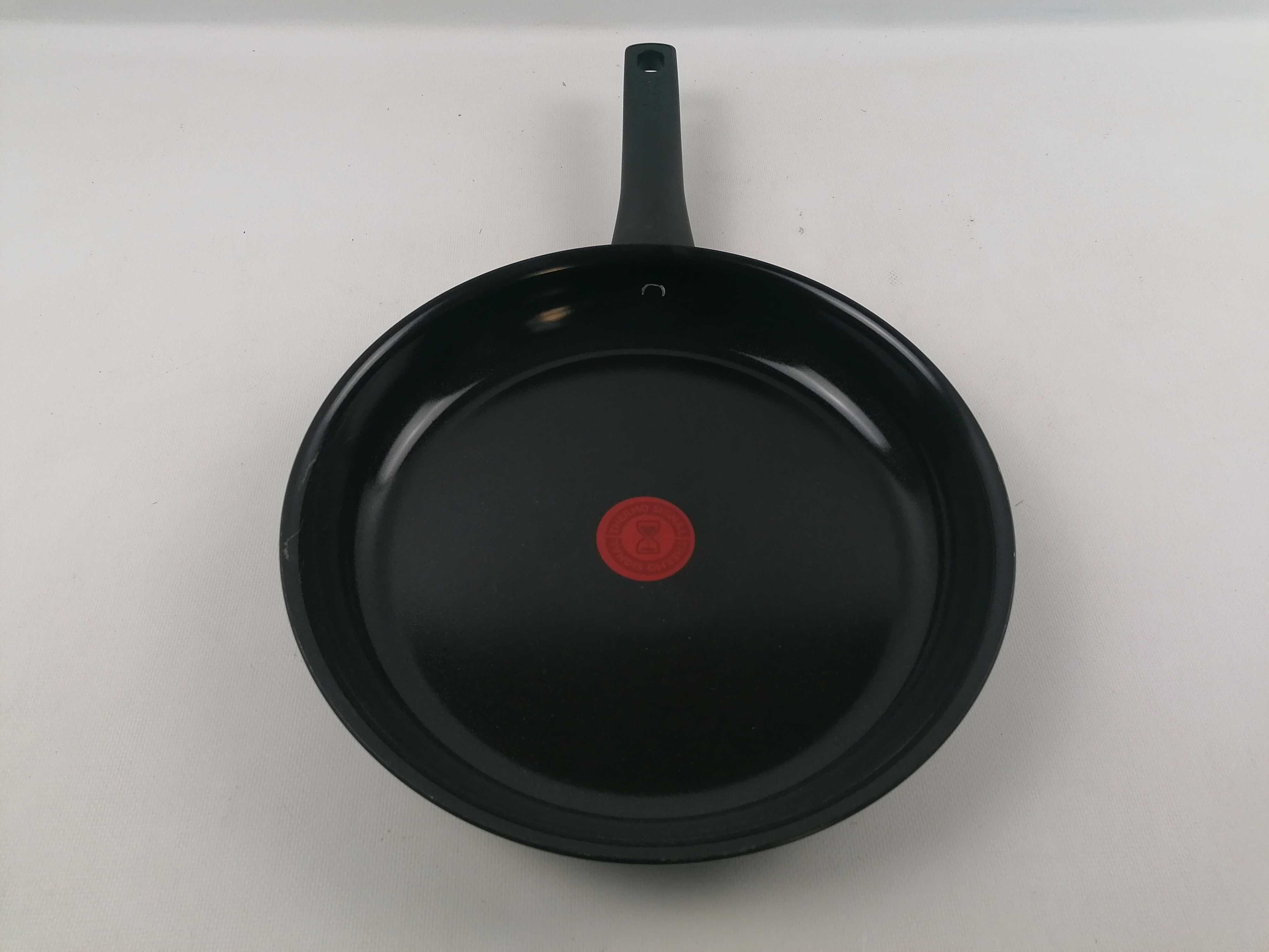 Patelnia tradycyjna Tefal C43506 Renew On Black 28 cm Ceramiczna