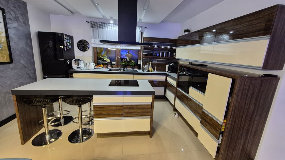 Sprzedam Kuchnię,, GOZDANIN,,  z  Sprzętem AGD