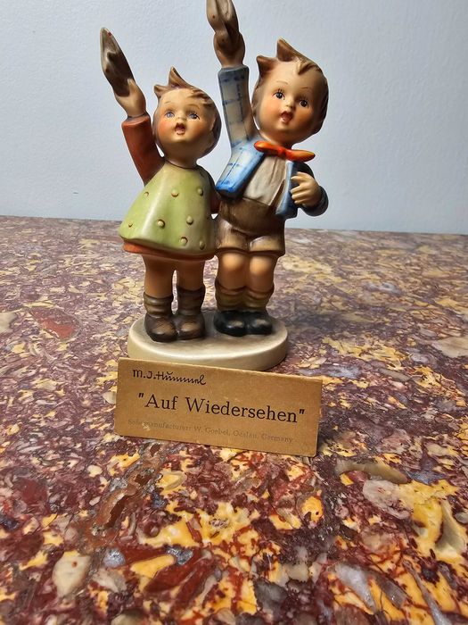 Figurka porcelana Goebel Hummel #153/0 "Auf Widersehen" 15 cm Niemcy