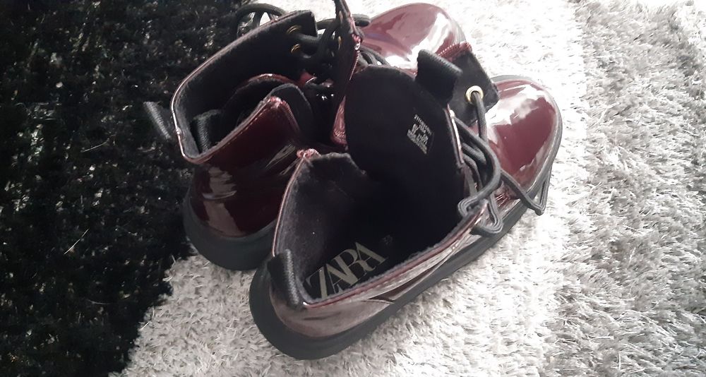 Botas ZARA Bordeaux cano baixo 33