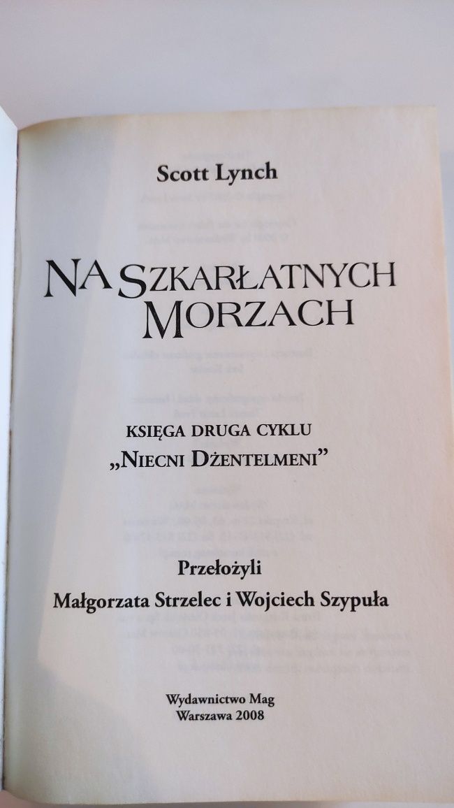 Na szkarłatnych morzach Scott Lynch