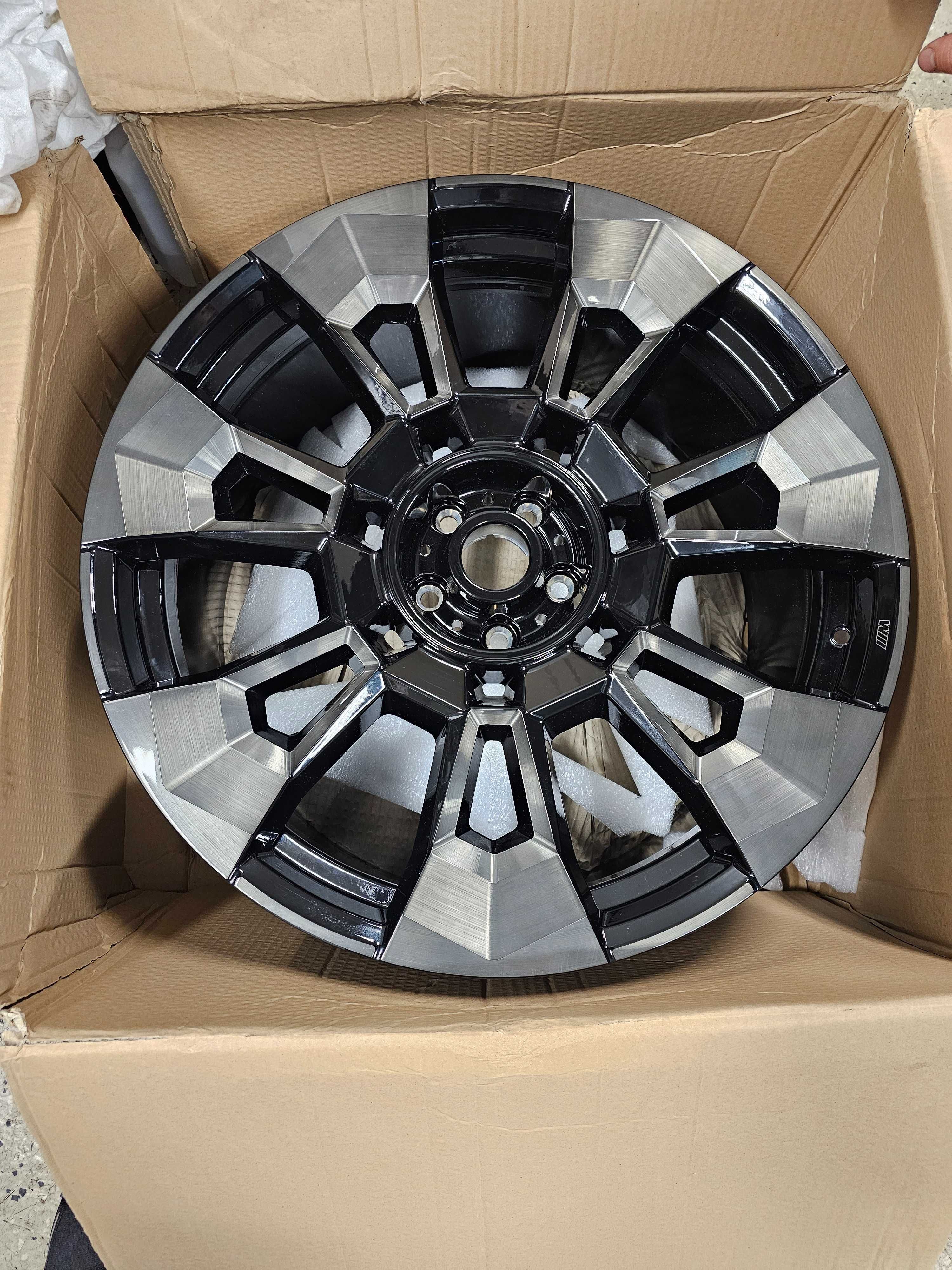 Felgi orginalne BMW XM 23" Style 923M