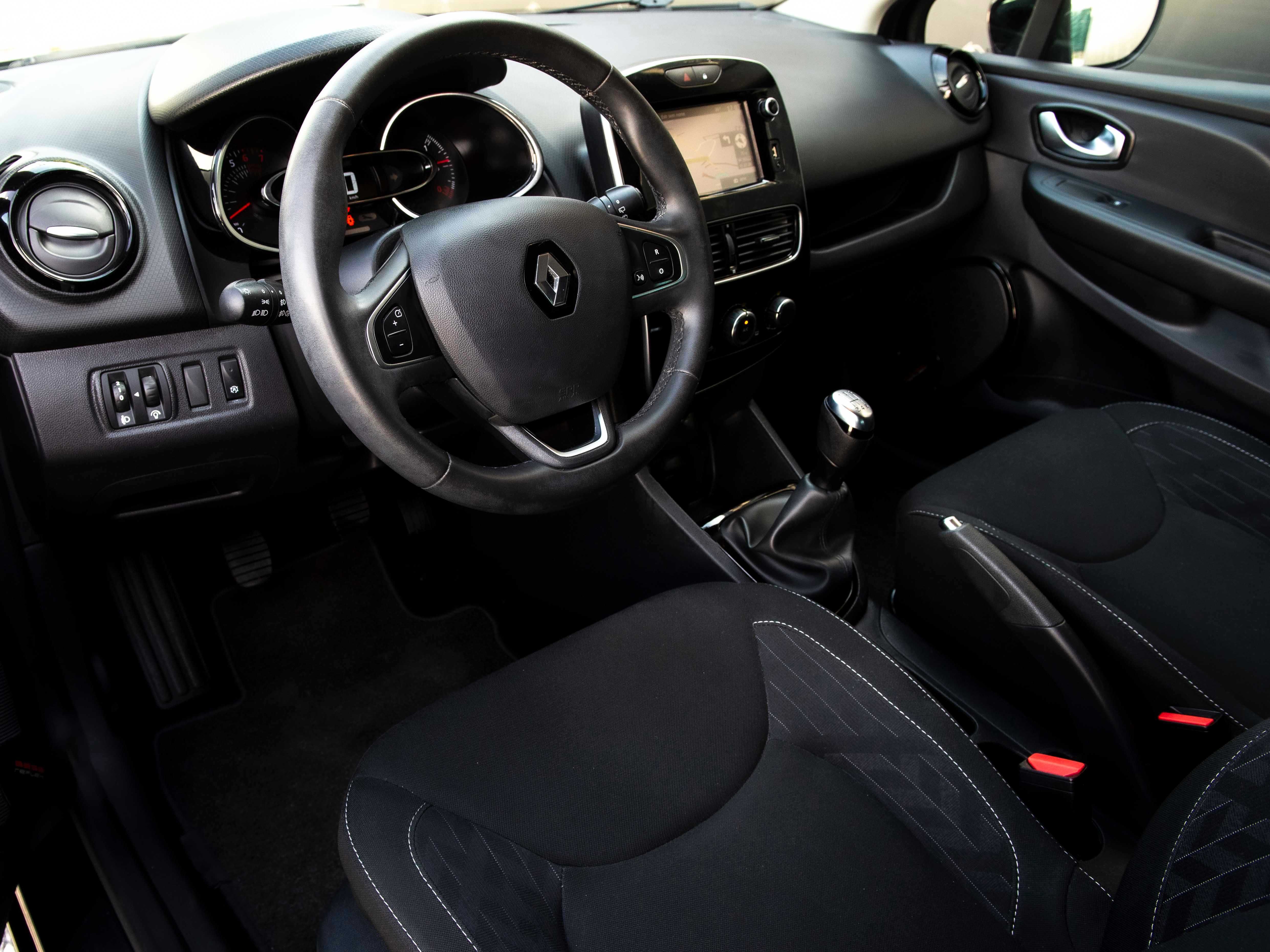 RENAULT CLIO 0.9 Energy Limited com garantia
