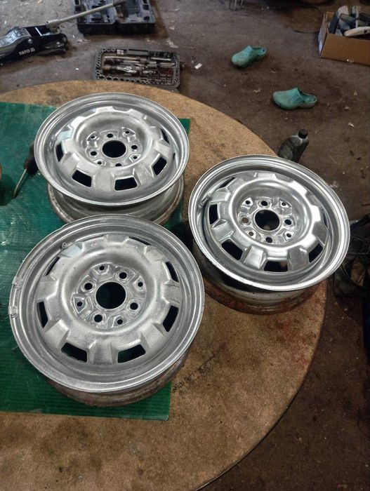Оригінальні диски 4x100 et45 r13 vw skoda audi seat колеса стальні