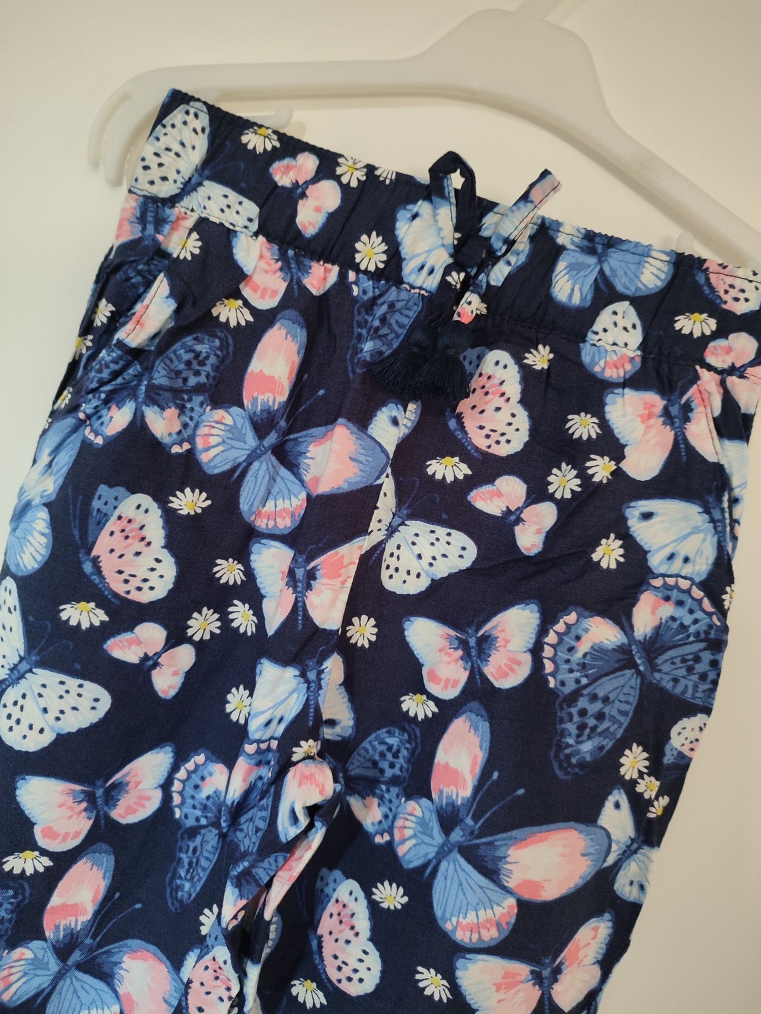H&M rozmiar 92 nowe cienkie spodnie w motylki