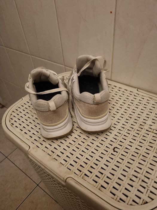 Sprzedam używane buty sportowe New Balance