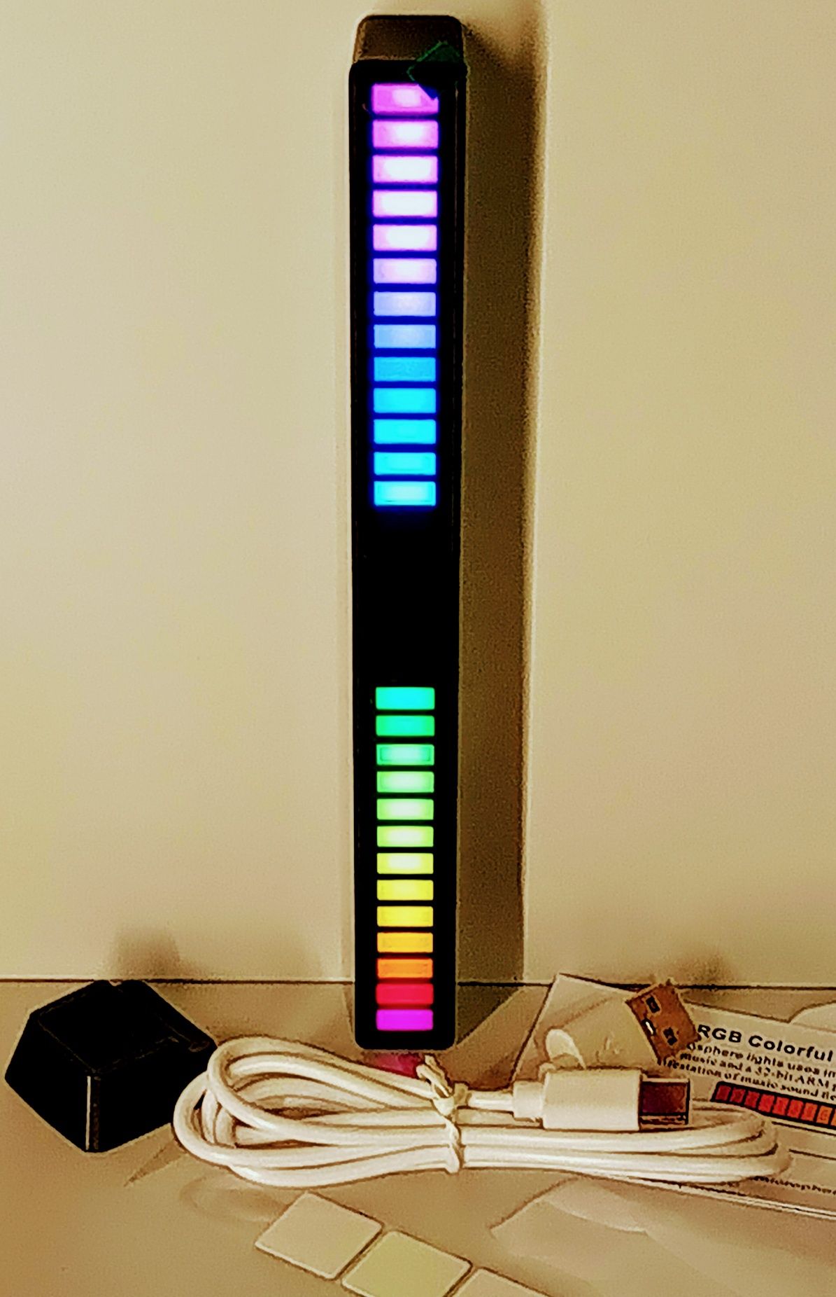 Pasek świetlny z wbudowaną baterią Audio LED RGB