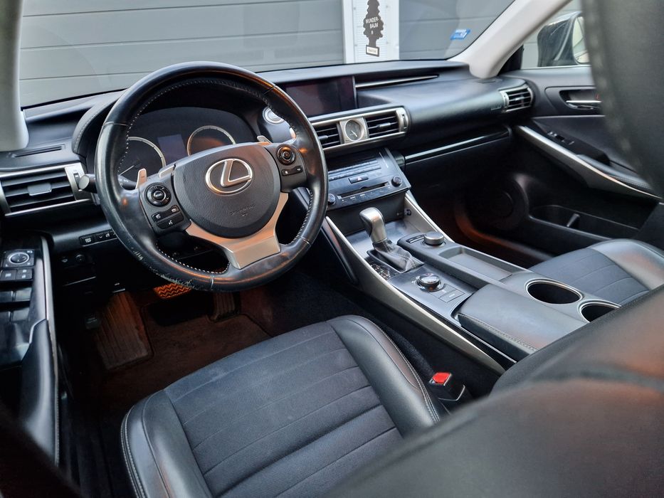 Lexus IS250 Salon Polska