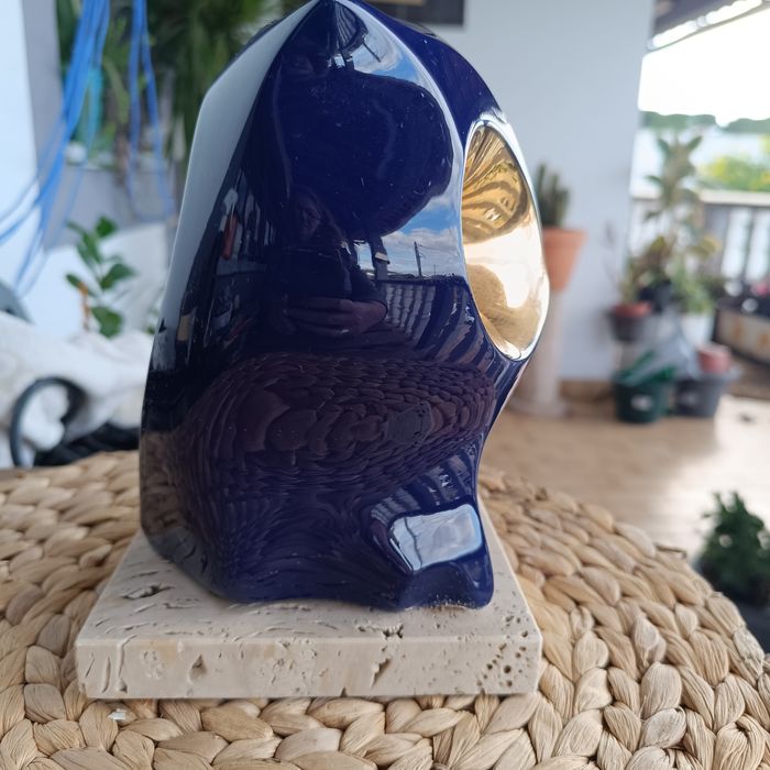 Escultura vitrificada obra  de José Torres Guardia.