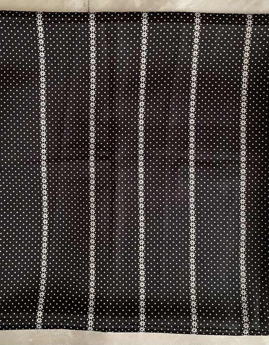 Тканина поліестер, шовк, для пошиття та декору.