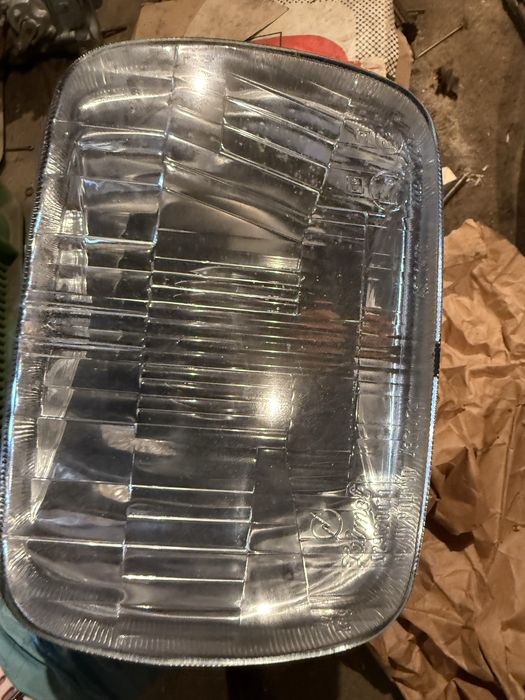 Nowe Lampy przednie , reflektory Zelmot Fiat 126p
