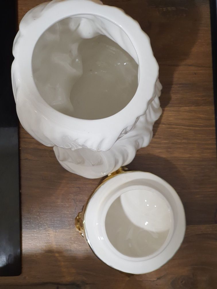 Królowa pojemnik wazon ceramiczny