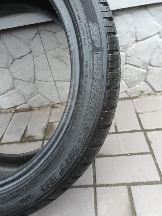 Комплект зимових шин Dunlup Winter Sport 3D 255/40 R19