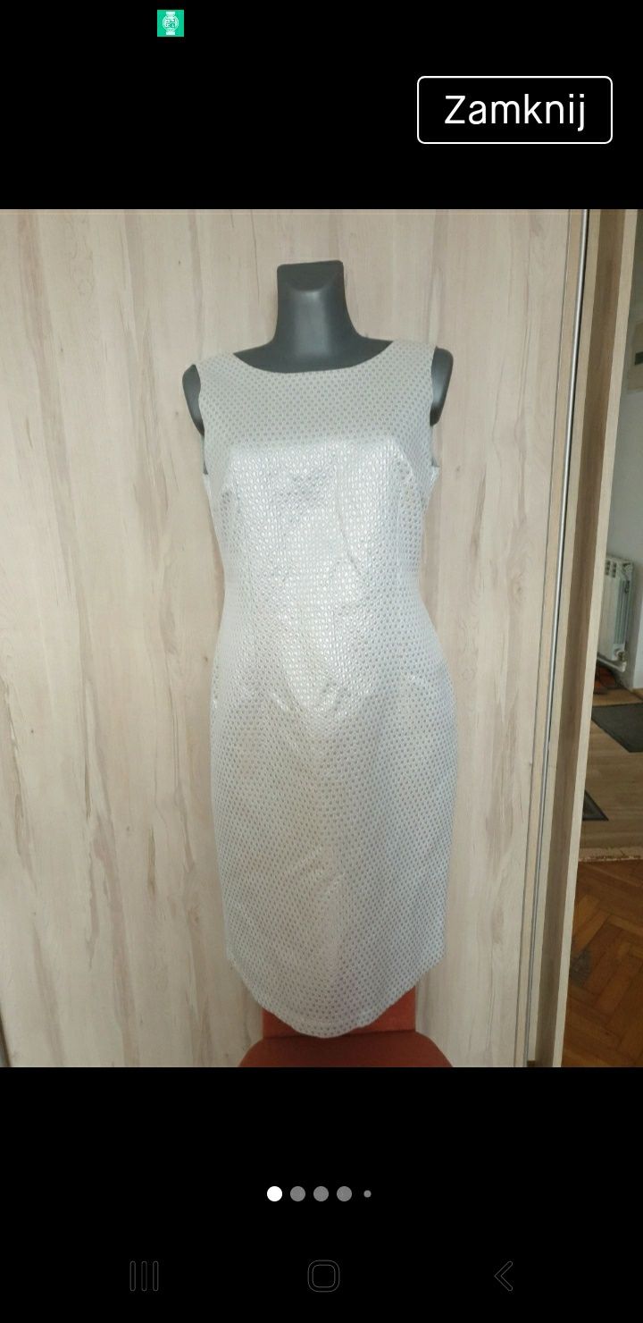Elegancka biała sukienka wizytowa z lekkim połyskiem XXL