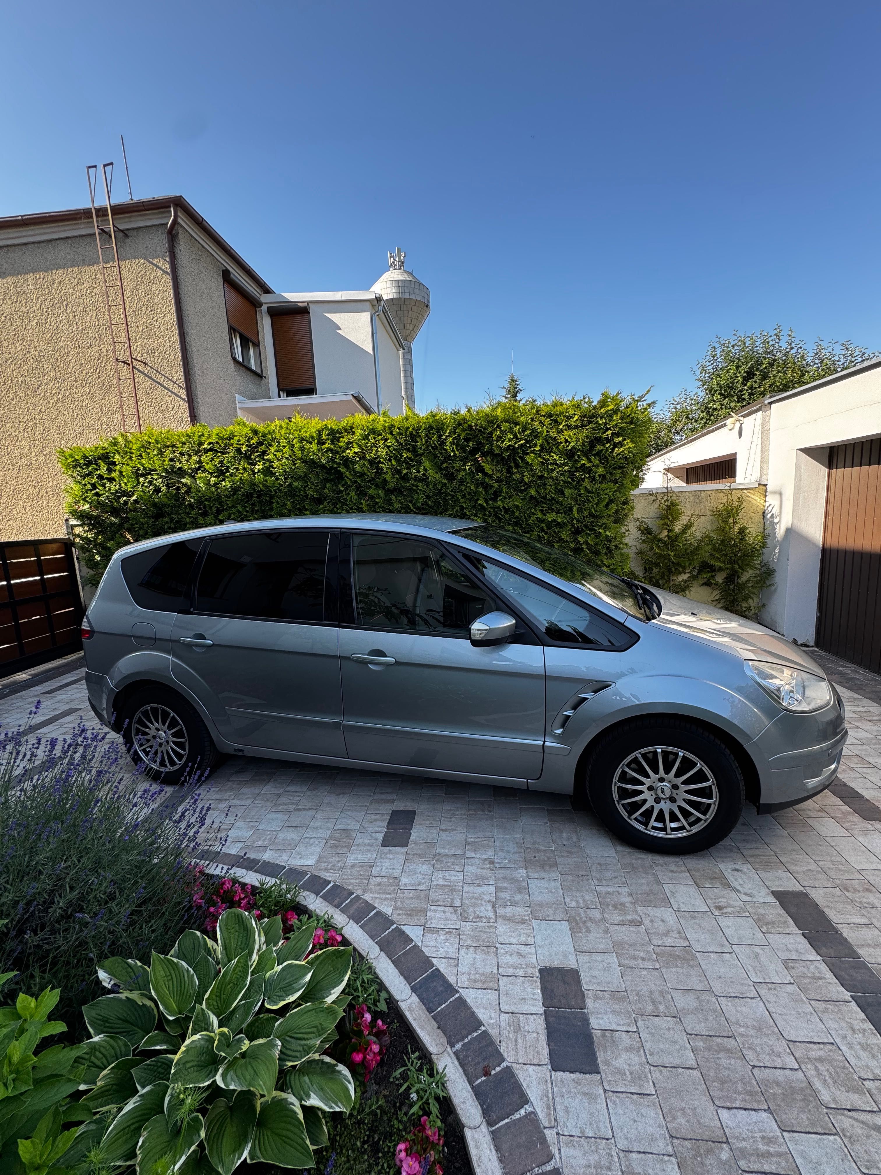 Ford S-max w wersji Titanium, 2009