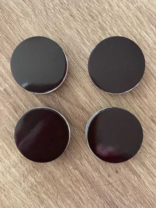 Komplet 4 nowych trójwymiarowych magnesów na lodówkę z kotami