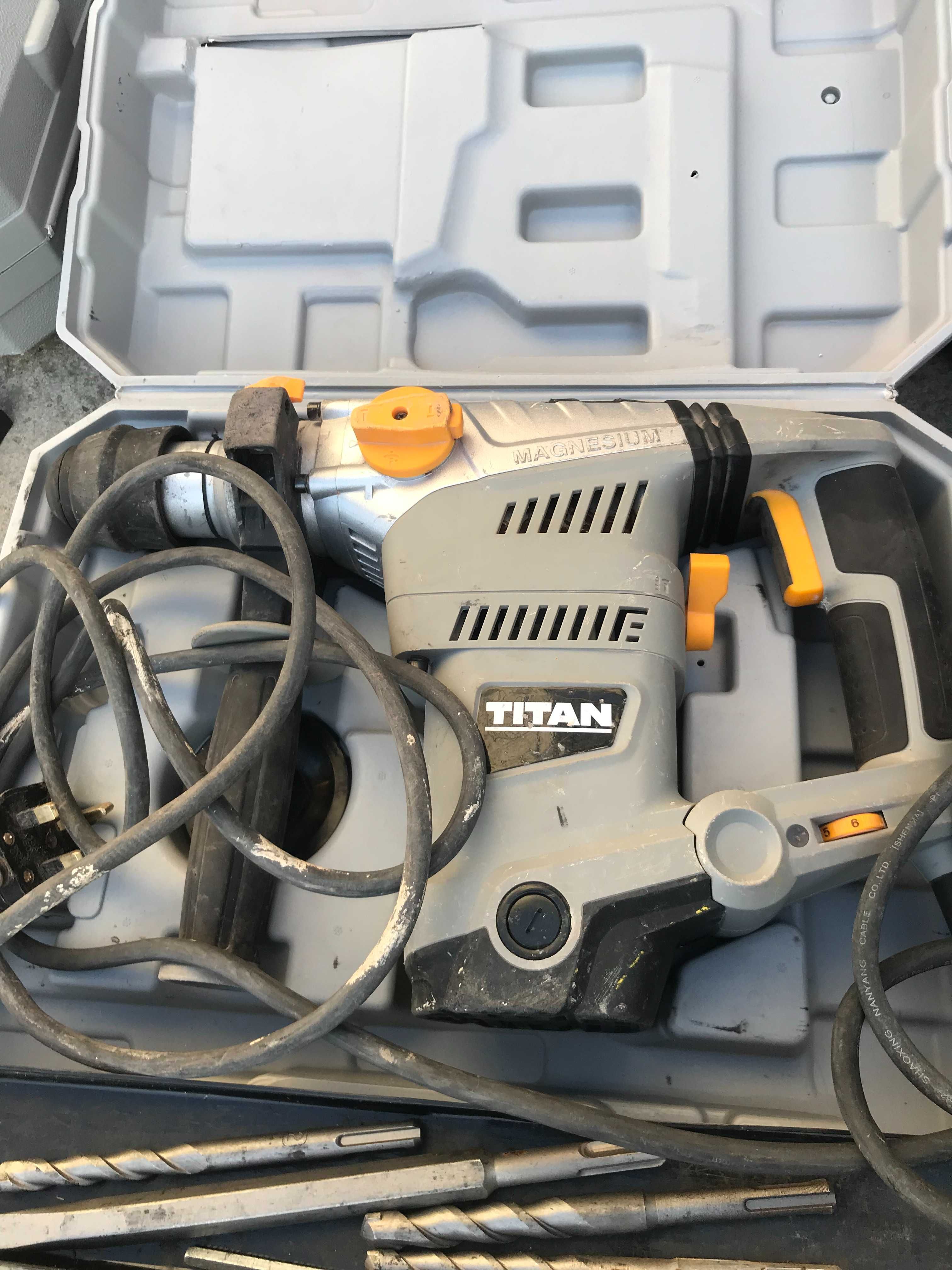 Перфоратор Titan TTB 653 SDS 1500 Вт 8 Дж з Англії