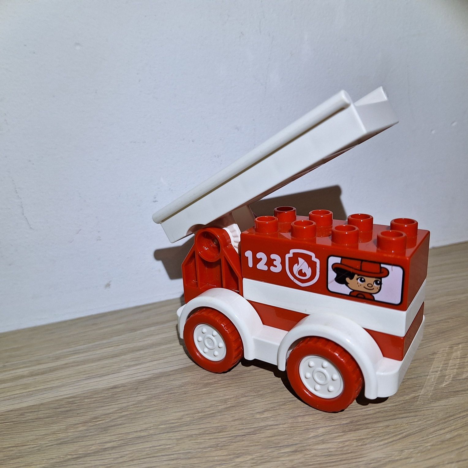 Duplo wóz strażacki 10917