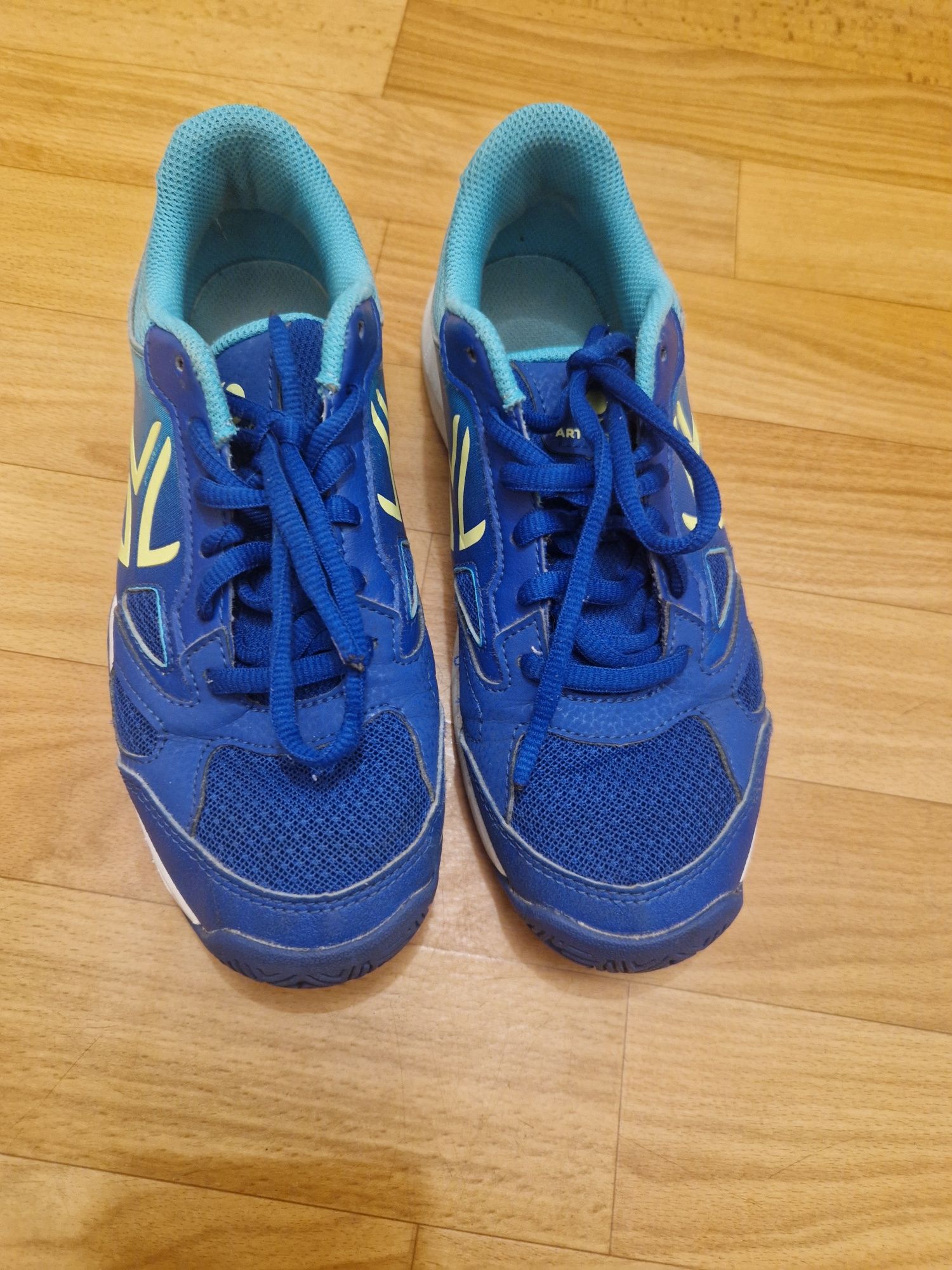 Кросівки Artengo від Decathlon 36