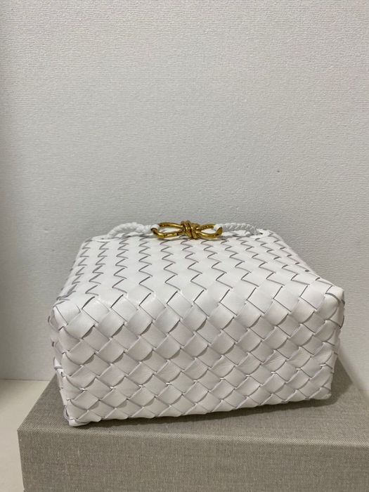 Bottega Veneta Small Andiamo Intrecciato Leather Tote