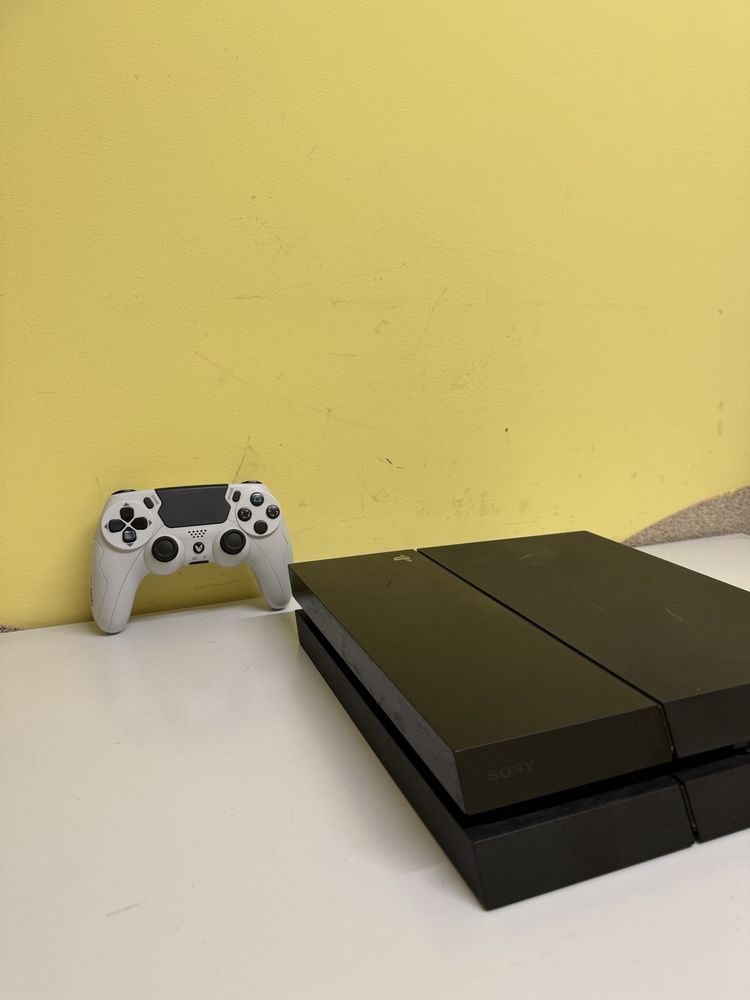 Playstation 4 plus pad