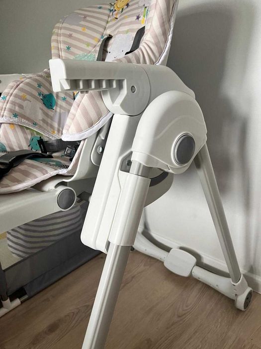 Fotelik do karmienia