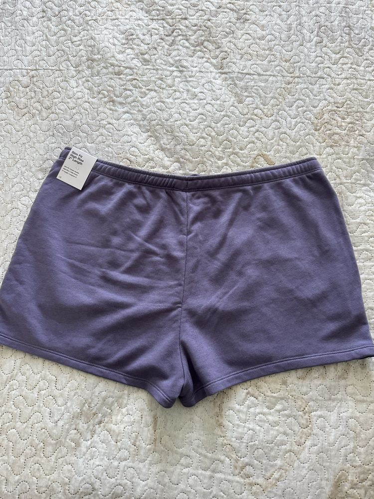 Котонові жіночі шорти Nike XL-L