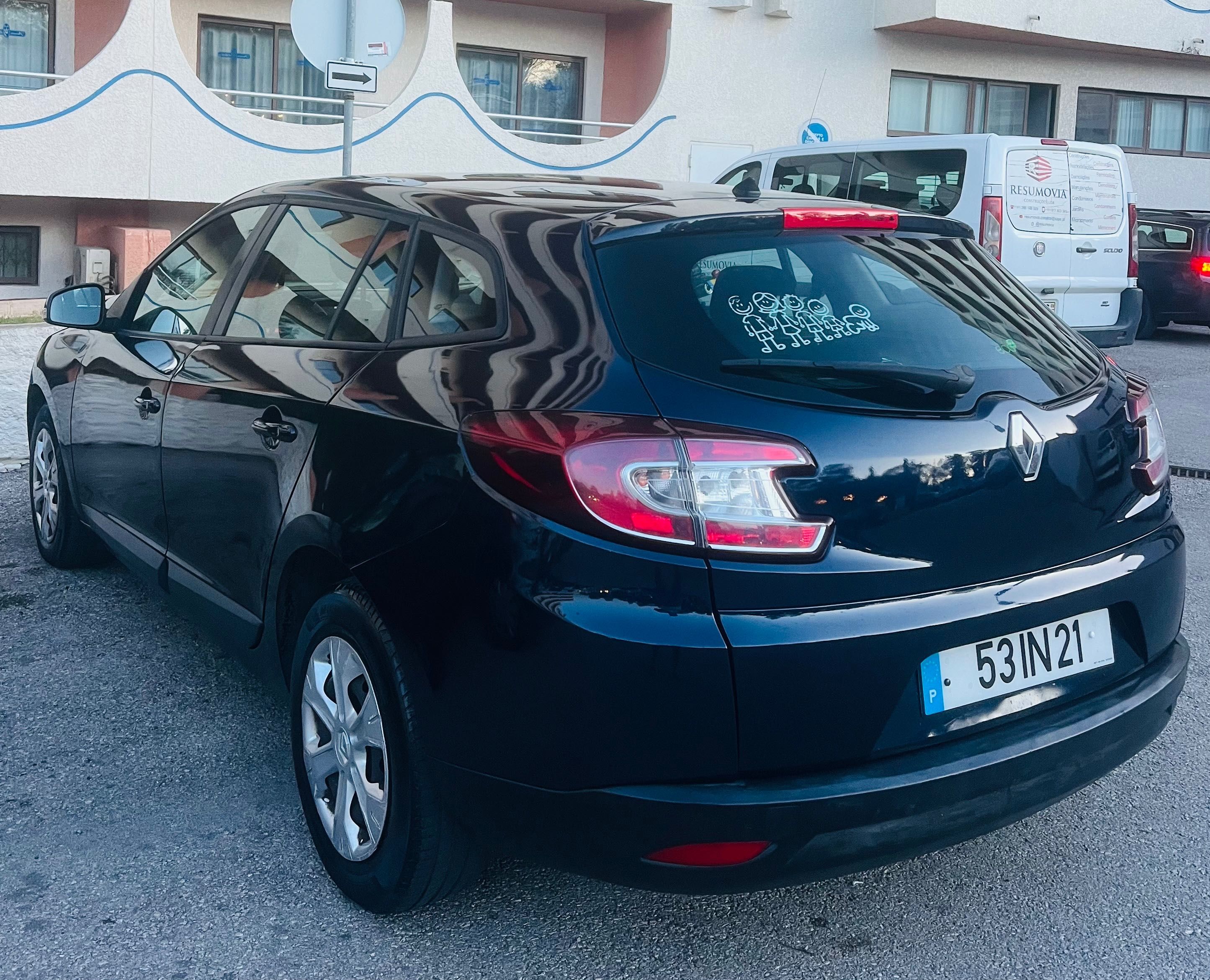 Urgente- RENAULT MÉGANE 1.5 dci
