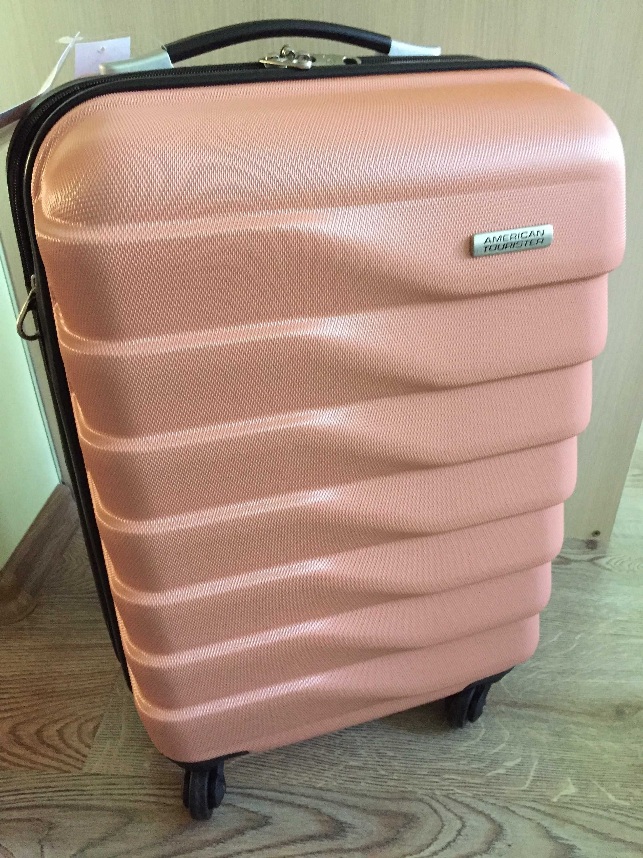 Дорожня валіза American Tourister оригінал