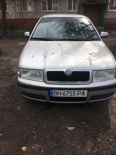 Срочно Шкода тур 1.6 2001 р