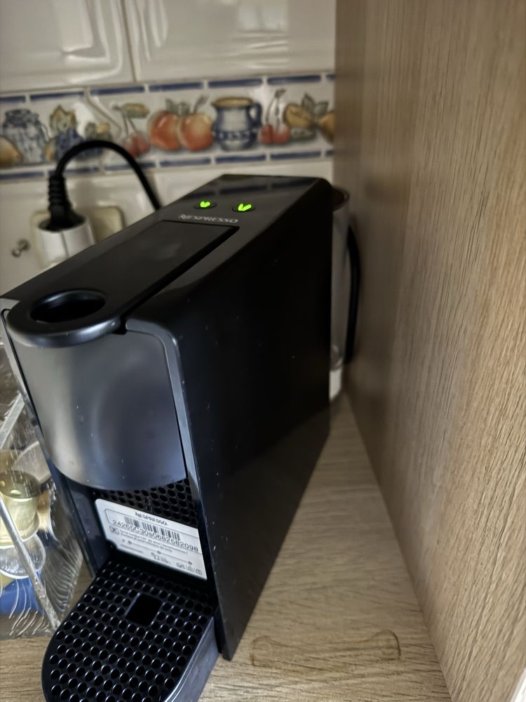 Essenza Mini Nespresso Piano Black C30