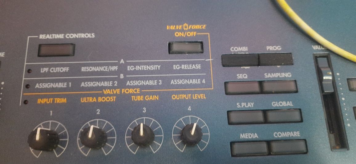 Korg triton exstrem88