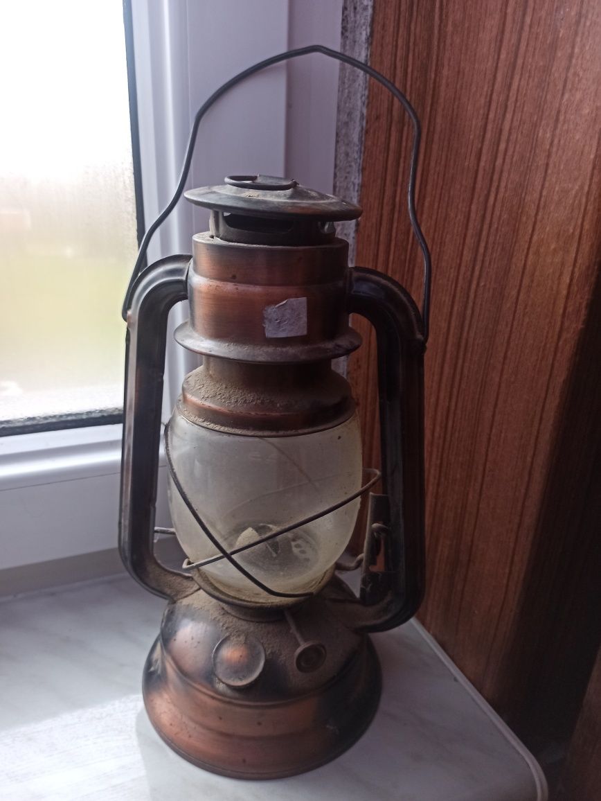 Stara lampa naftowa