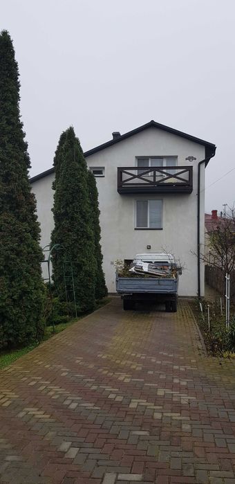 2-поверховий будинок з гаражем