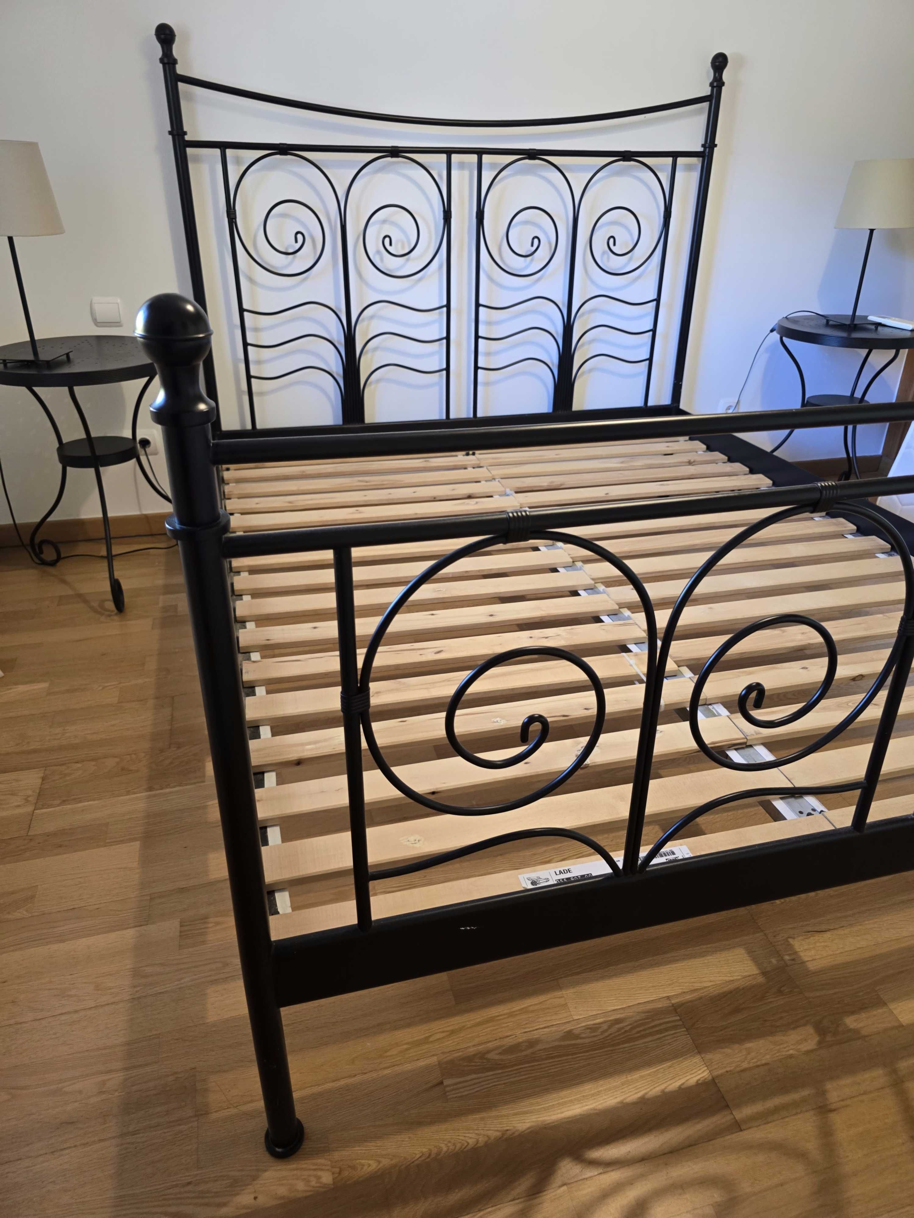 Cama Casal (sem colchão)