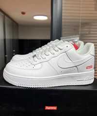 Nike Air Force 1 Low Supreme Biały 40