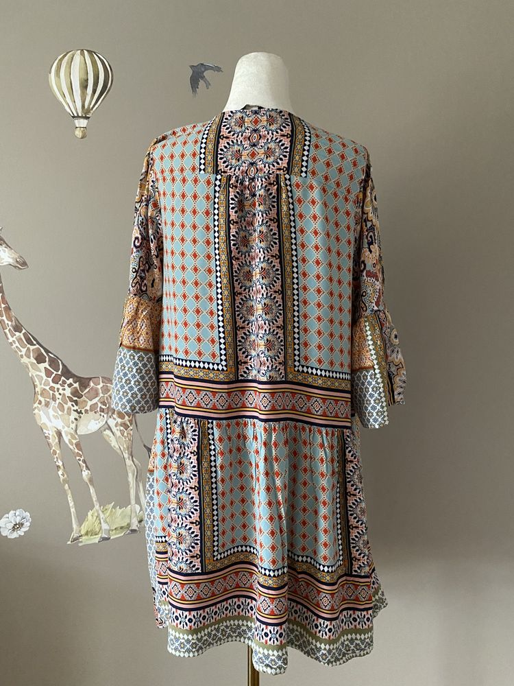 Krótka kolorowa etniczna boho sukienka tunikowa TU 42
