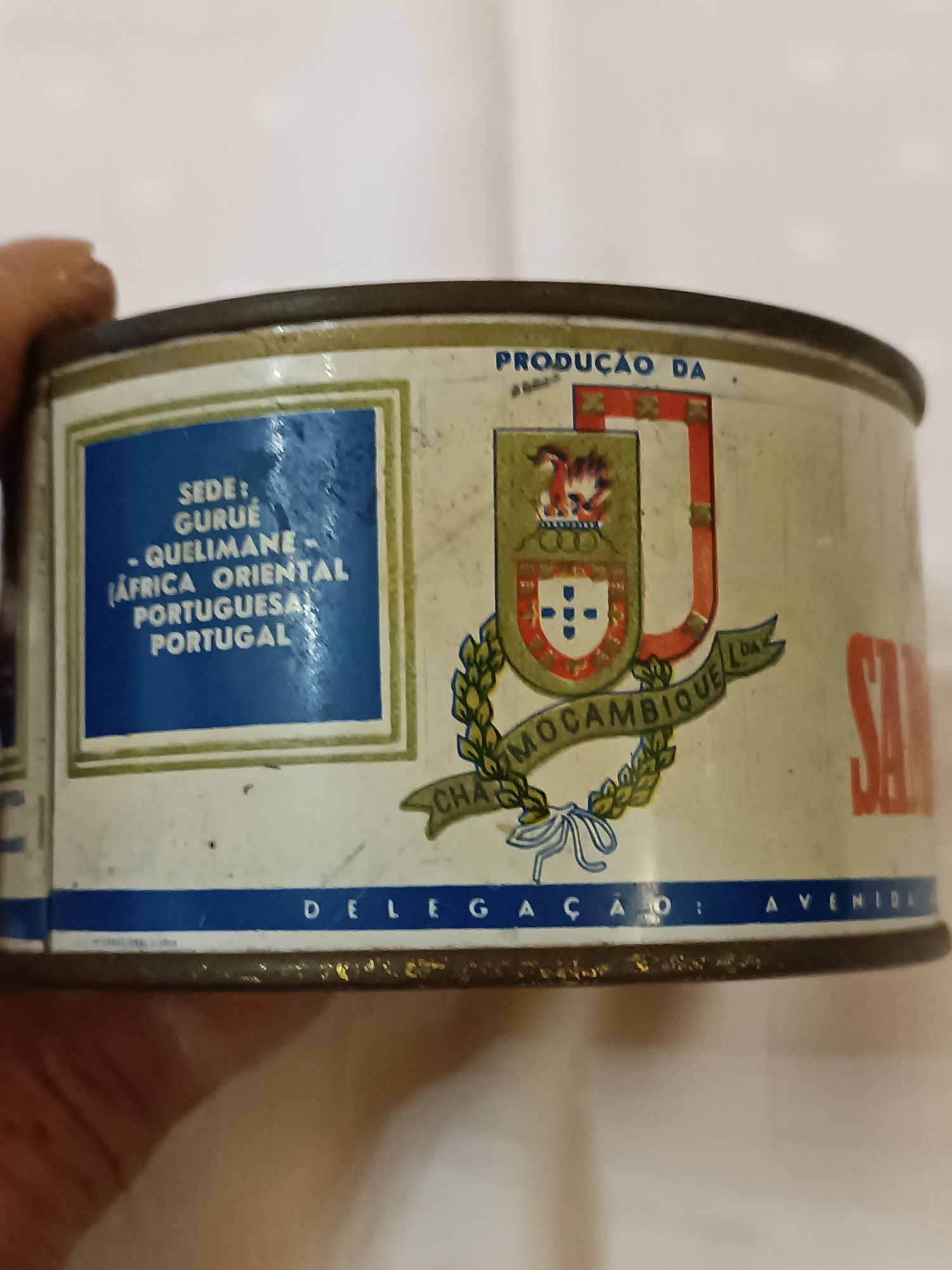 Lata chá sambique