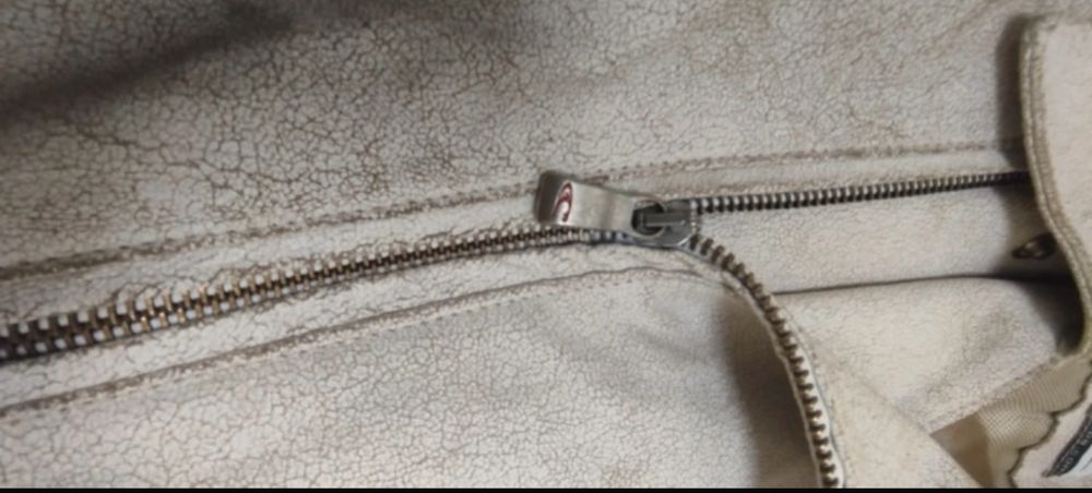 Blusão em pele O’neill tamanho S