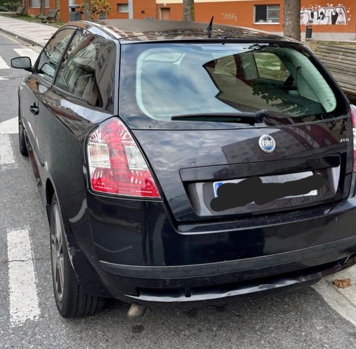 Vendo todo o tipo de pecas fiat stilo