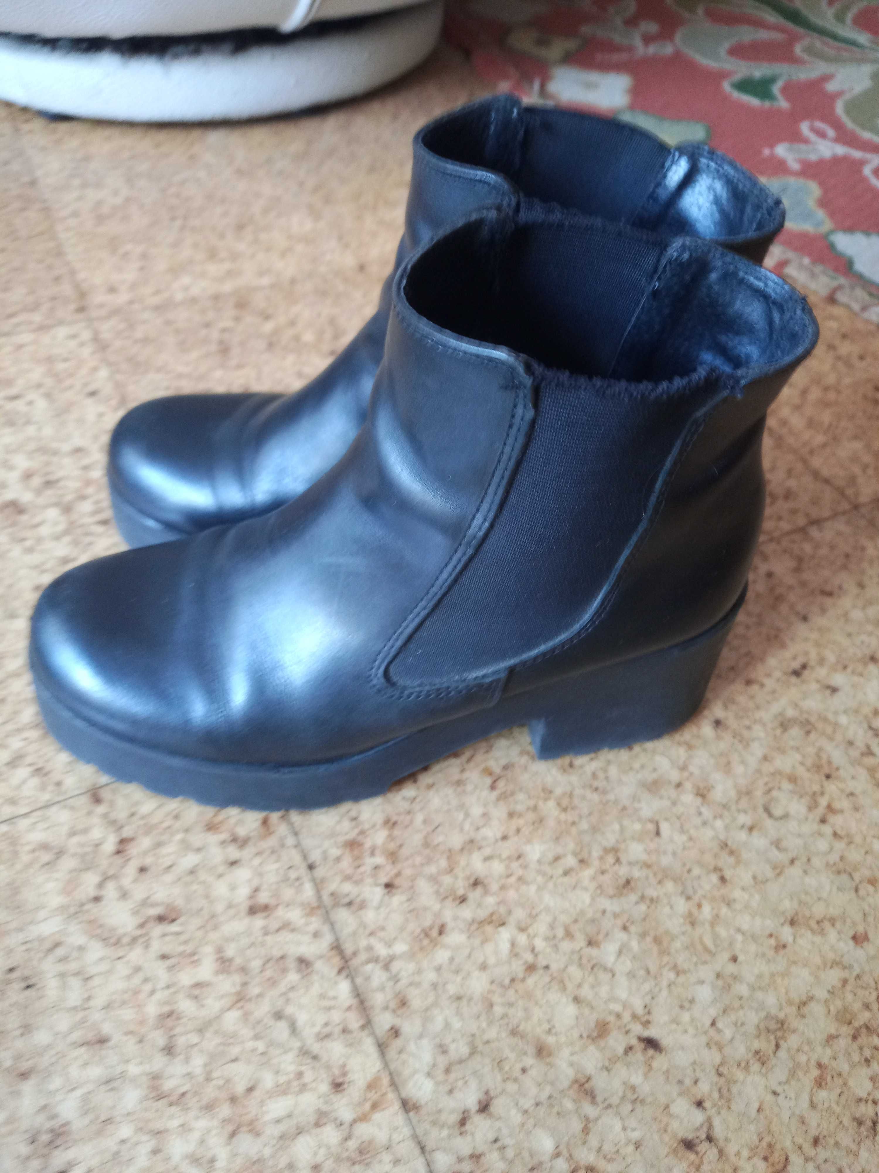 Vendo 2 pares Botas