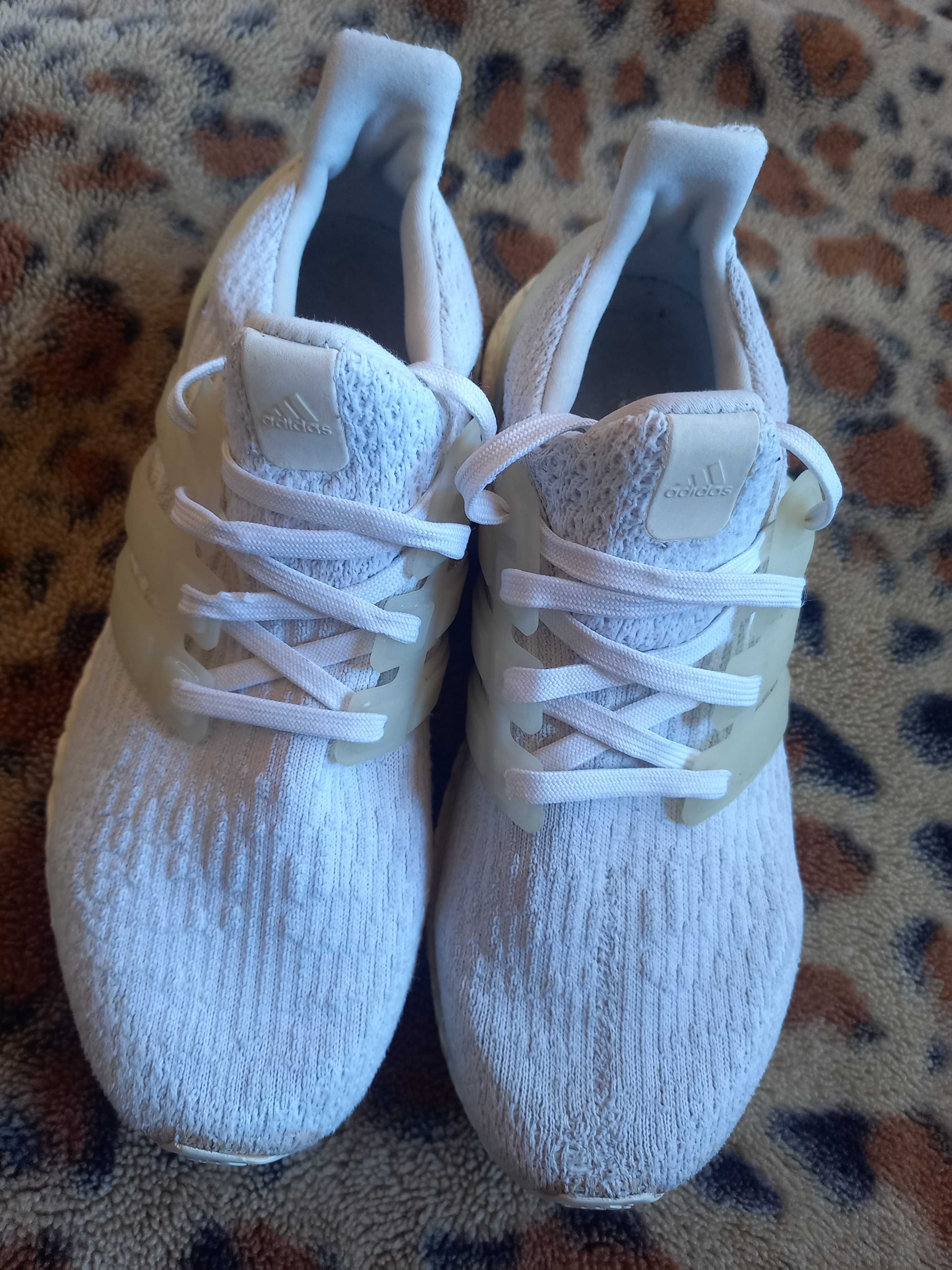 Кроссовки Adidas ultra boost размер 40.