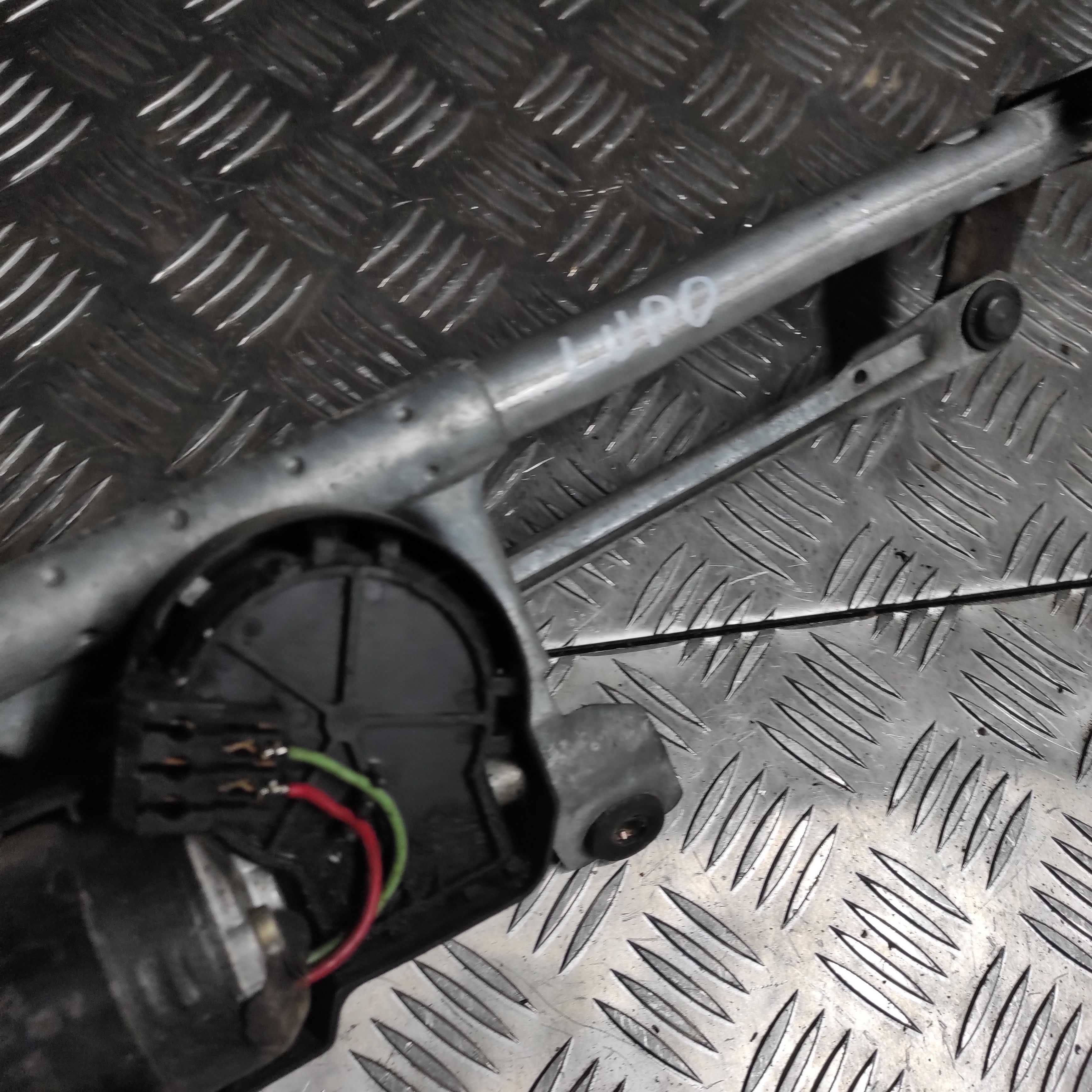 Mechanizm wycieraczek VW Lupo