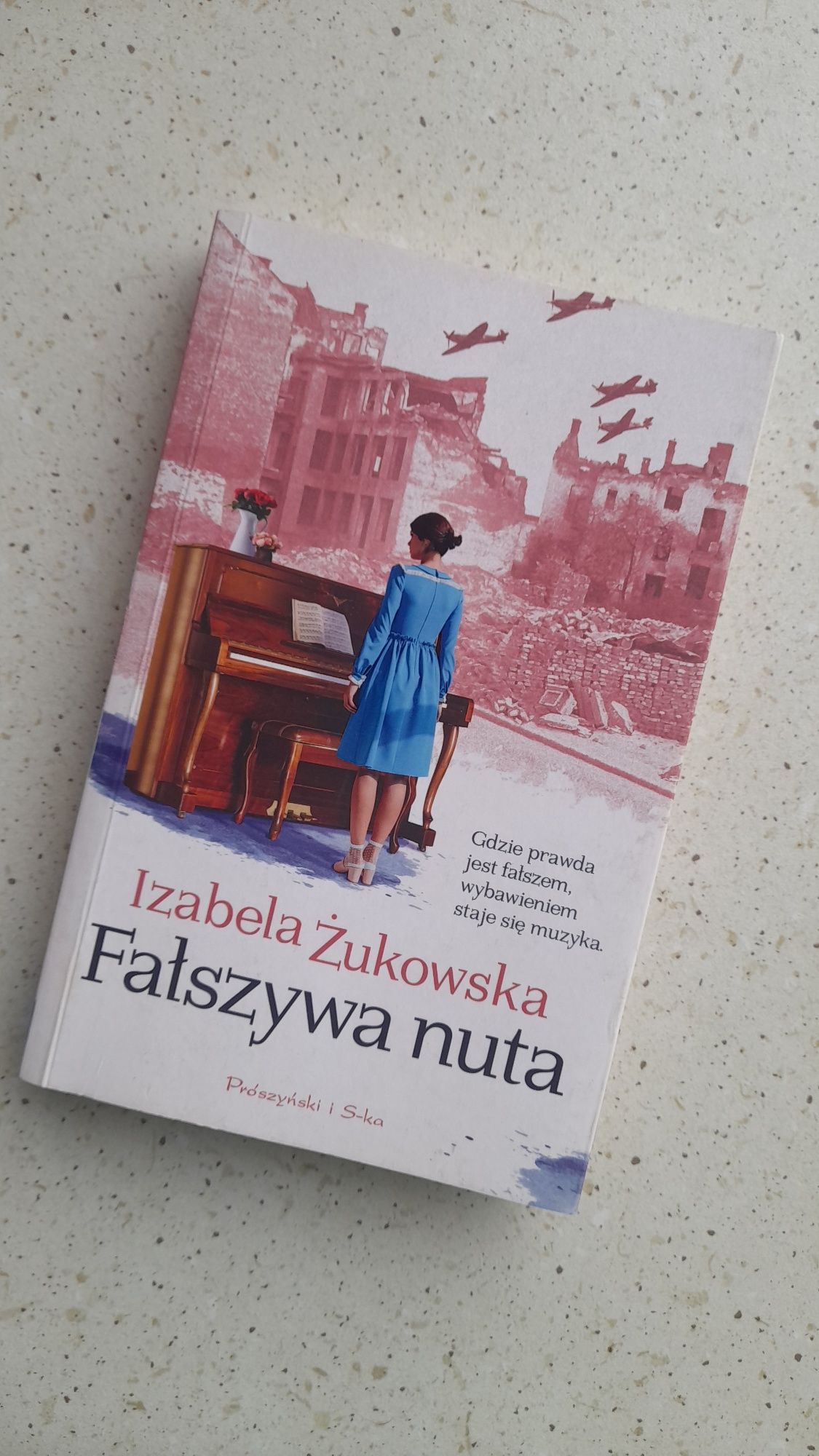 Książka Fałszywy nuta