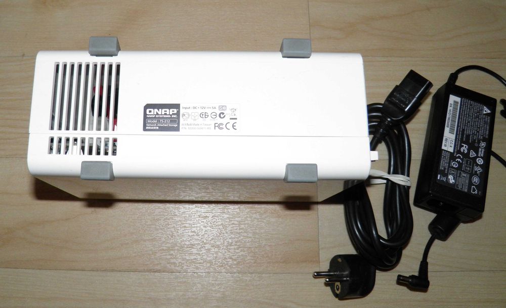 Мережеве сховище NAS QNAP TS-212