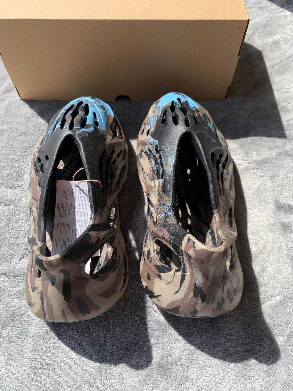 Yeezy foam runner 43 Cinder nowe oryginalne!