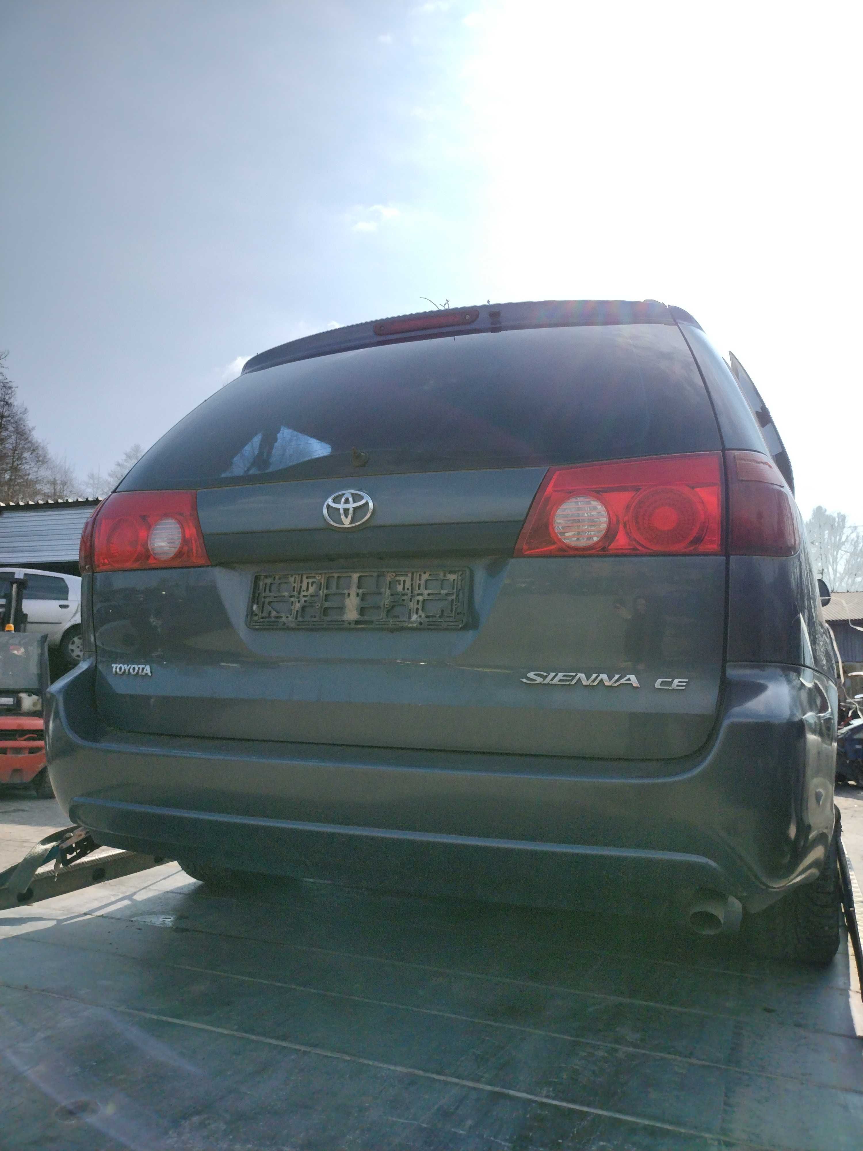 Toyota Sienna 2006r na części używane