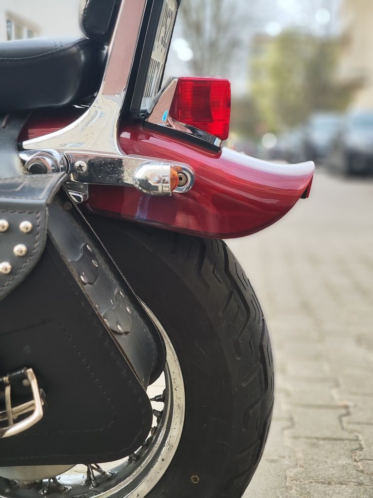 Suzuki Intruder vs 1400  92'