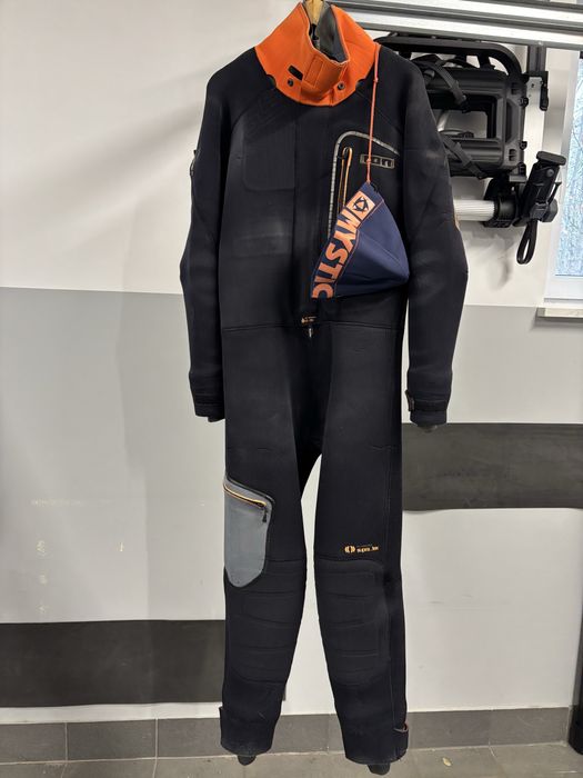 Ion FUSE pianka suchar