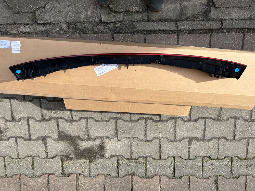 Lampa tyl blenda Mercedes EQE V295